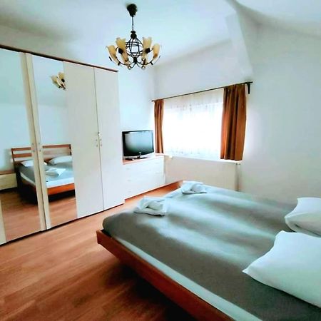 Pensiunea Cerbul - Valea Dobarlaului Bagian luar foto